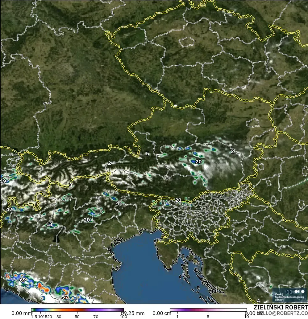 ALADIN CZ 2.3 km modelo - Austria, Precipitación, nubes y presión
